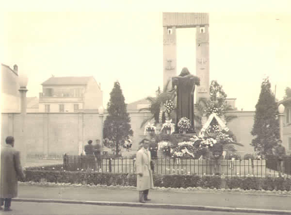 Monumento ai Piccoli Martiri. 1952-53